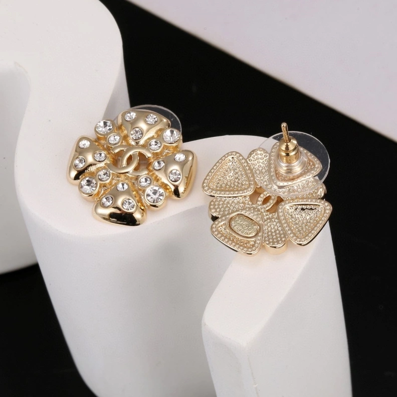 Trendsetting Chxnxl Earrings 285578