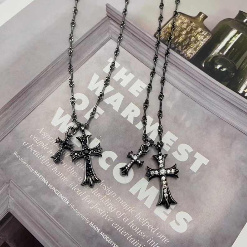 UrbanStyle Chrxmx Hxxrts Necklaces 296655