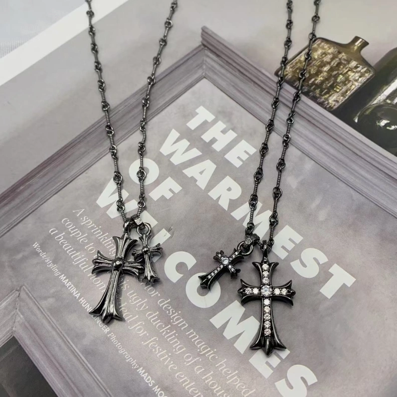 UrbanStyle Chrxmx Hxxrts Necklaces 296655