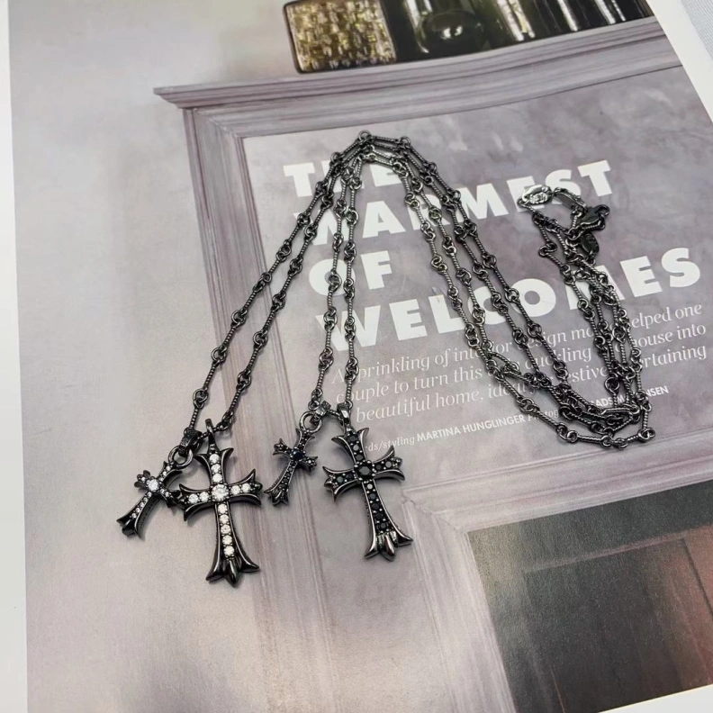 UrbanStyle Chrxmx Hxxrts Necklaces 296655