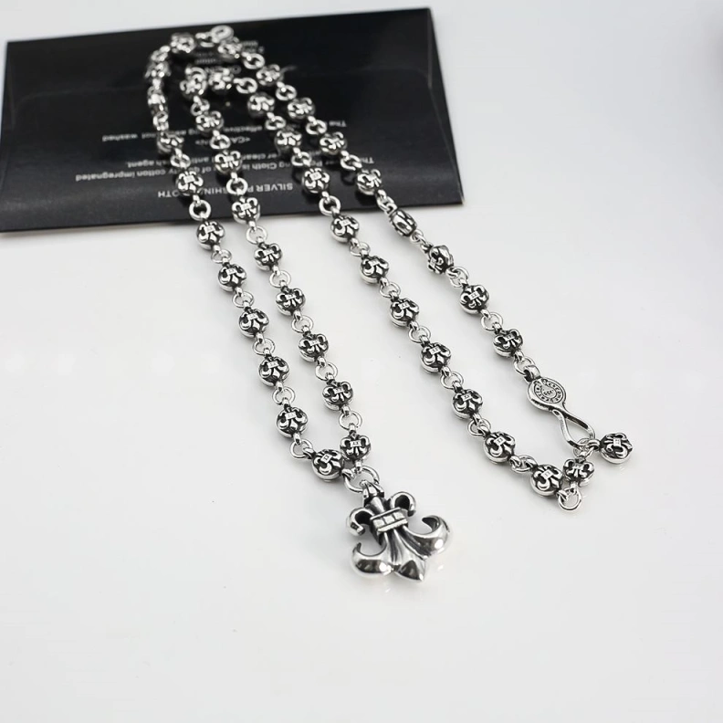 Lightweight Chrxmx Hxxrts Necklaces 296654