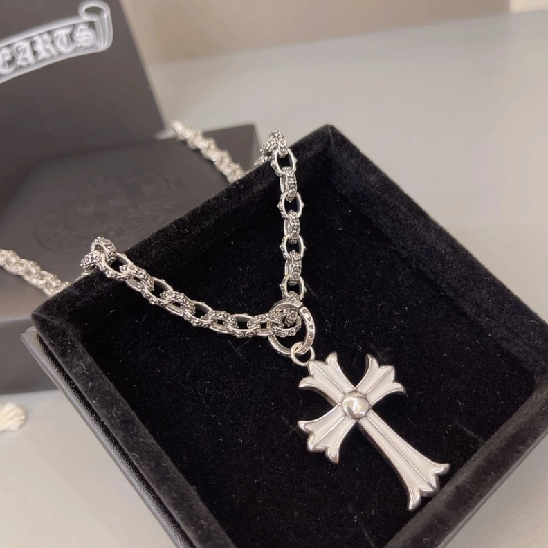 Durable Chrxmx Hxxrts Necklaces 296652