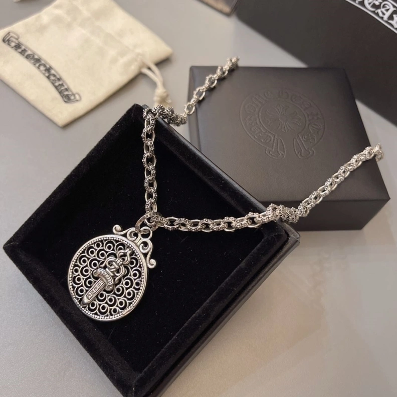 Versatile Chrxmx Hxxrts Necklaces 296648