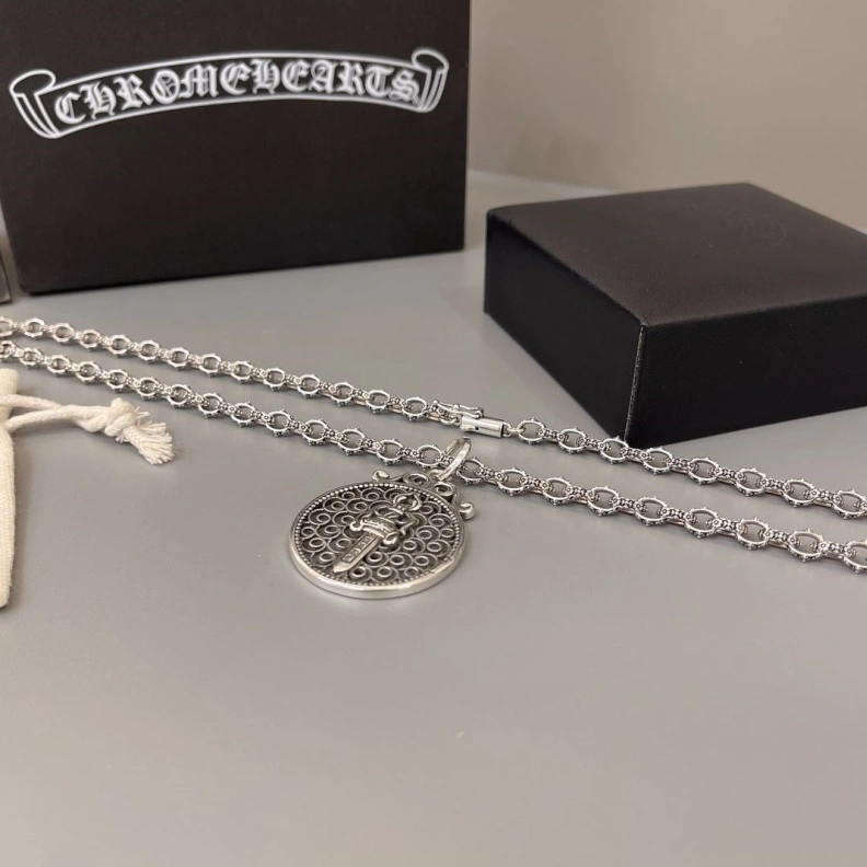 Versatile Chrxmx Hxxrts Necklaces 296648