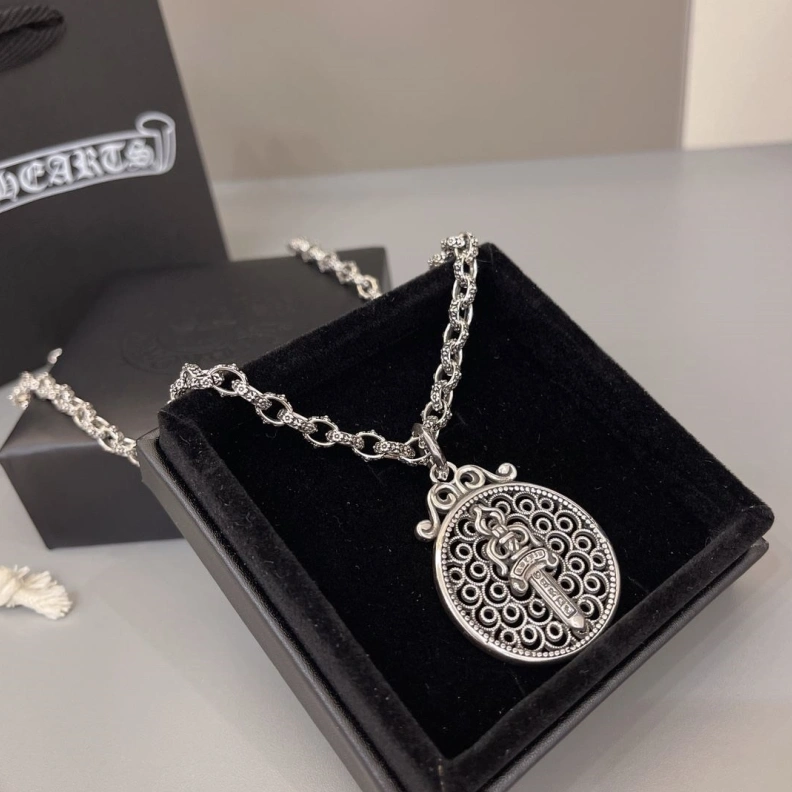 Versatile Chrxmx Hxxrts Necklaces 296648