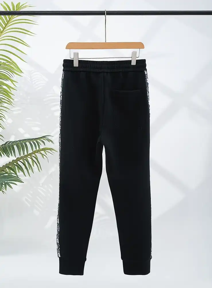 Fashionable CHXNXL 265380