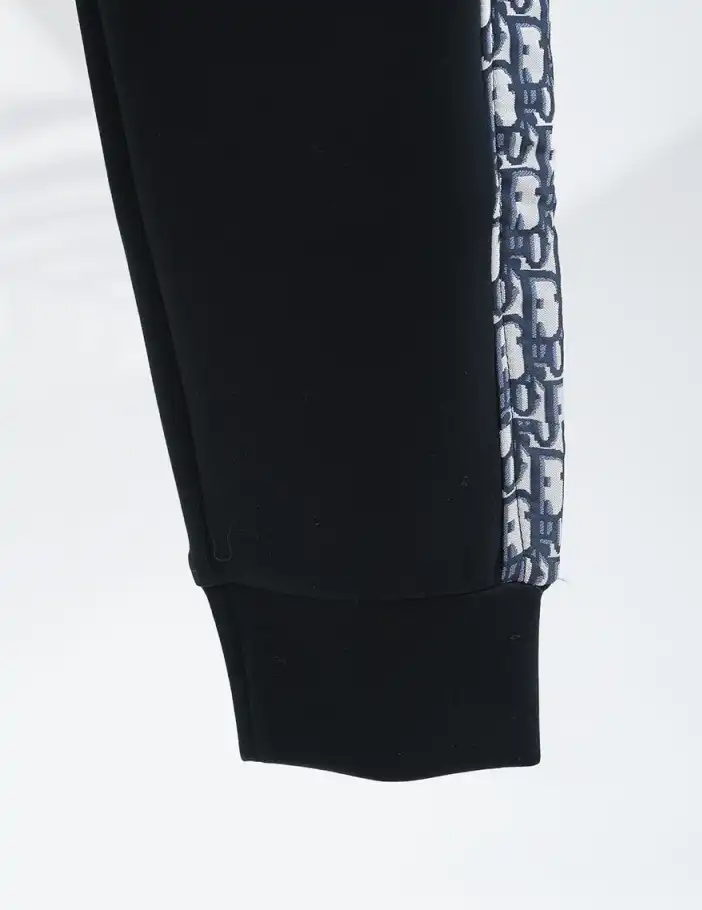Fashionable CHXNXL 265380