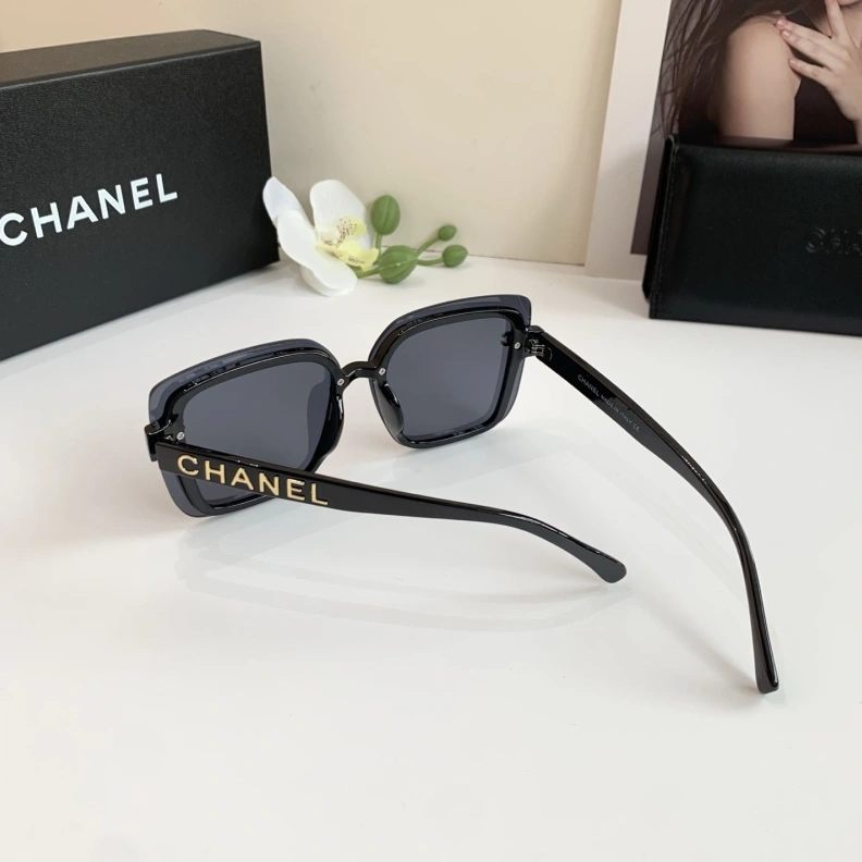 Stylish Chxnxl Sunglasses 250825