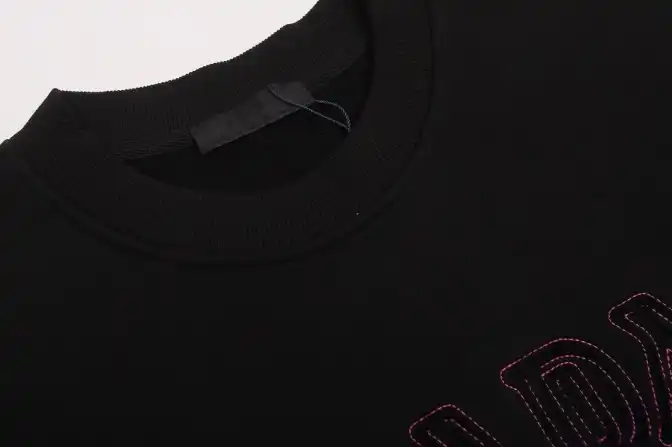 Minimalist HXRMXS 279036