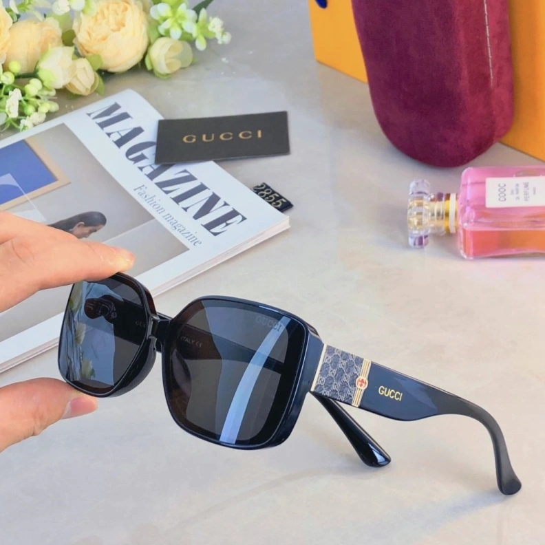 Gxccx Sunglasses Minimalist 251970