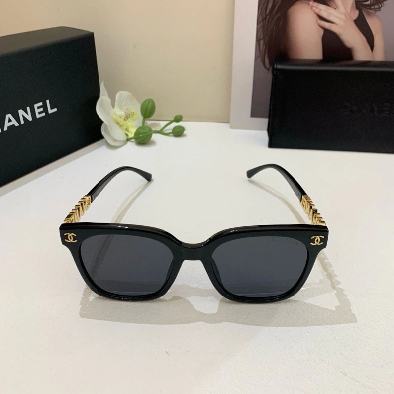 Practical Chxnxl Sunglasses 250784