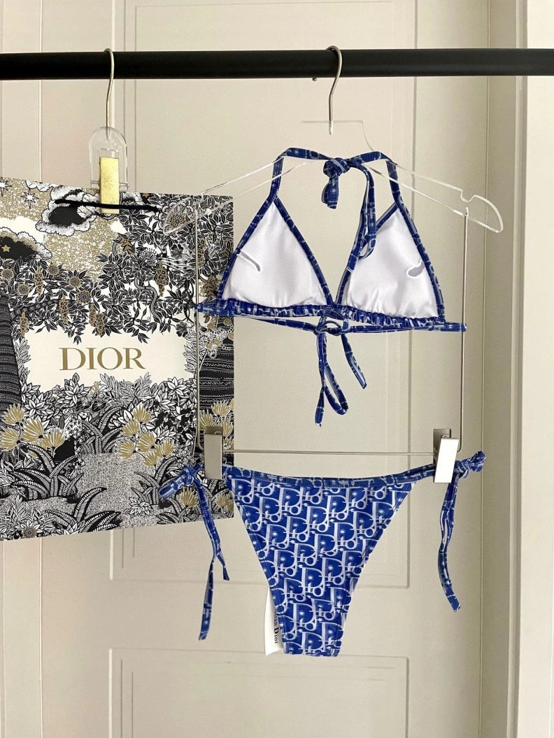 Stylish CHRISTIAN DXXR 265340