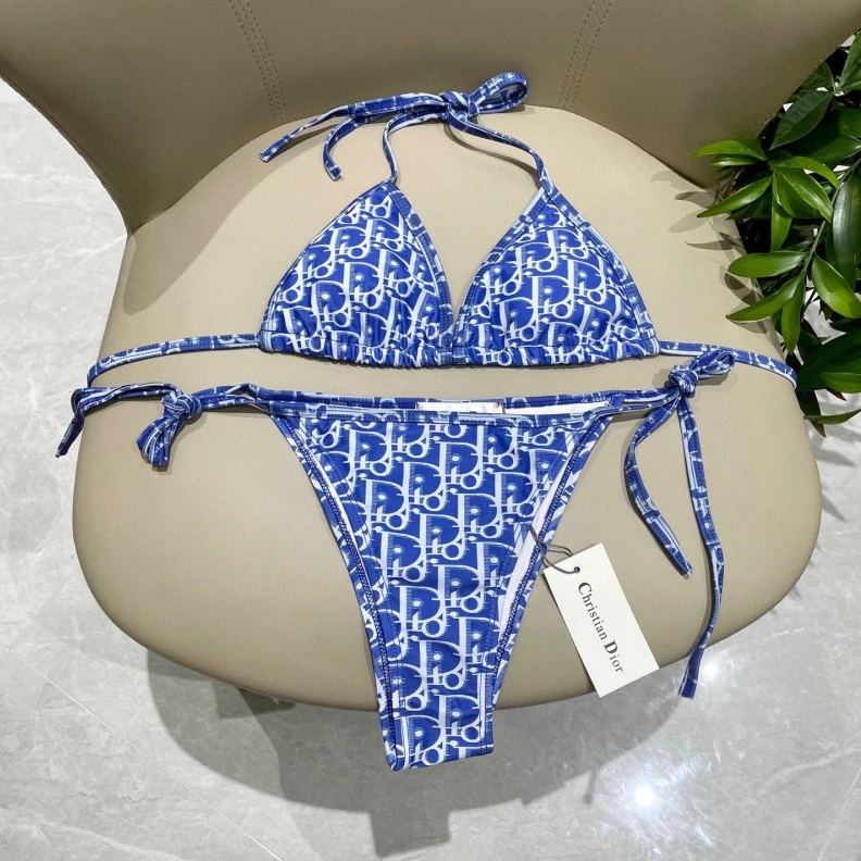 Stylish CHRISTIAN DXXR 265340