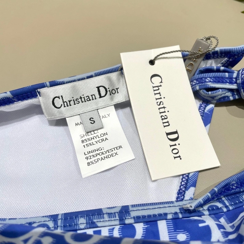 Stylish CHRISTIAN DXXR 265340