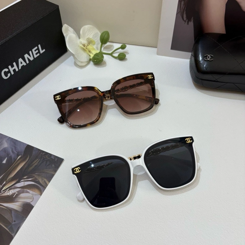 Minimalist Chxnxl Sunglasses 250743