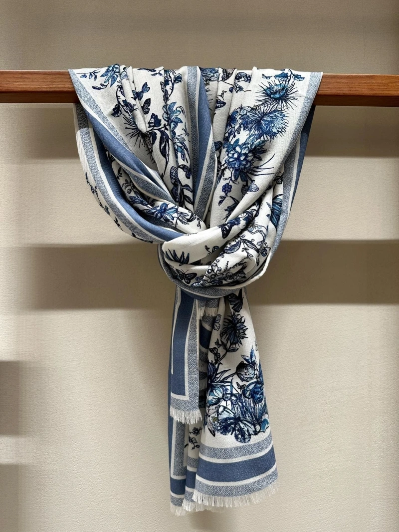 Comfortable CHRISTIAN DXXR 276597