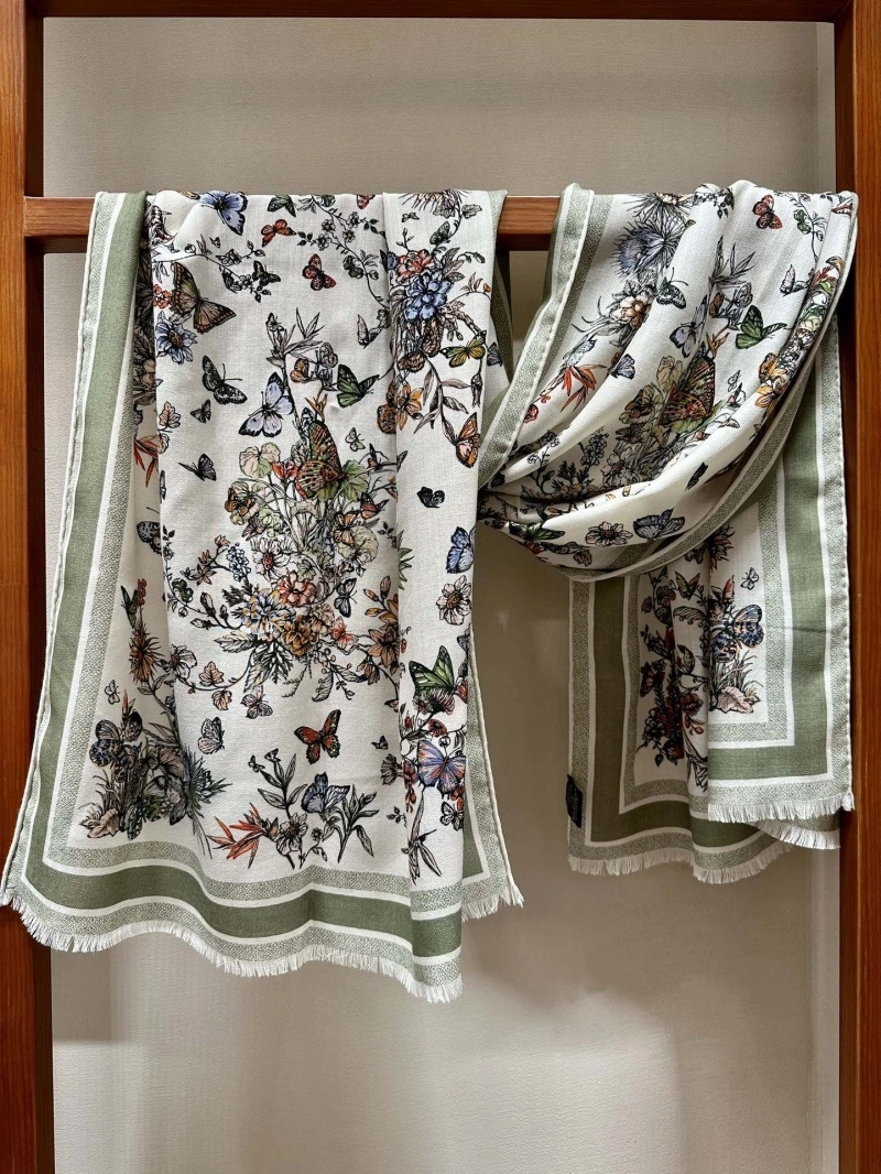 Sophisticated CHRISTIAN DXXR 276596