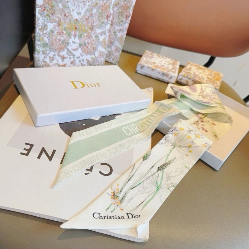 Cozy CHRISTIAN DXXR 276593