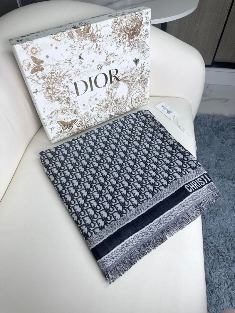 Sleek CHRISTIAN DXXR 276572