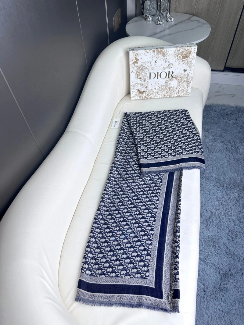 Fashionable CHRISTIAN DXXR 276574