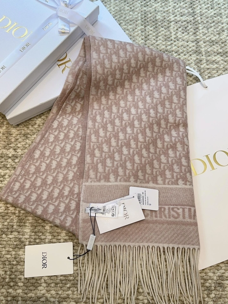 CHRISTIAN DXXR WellDesigned 276583