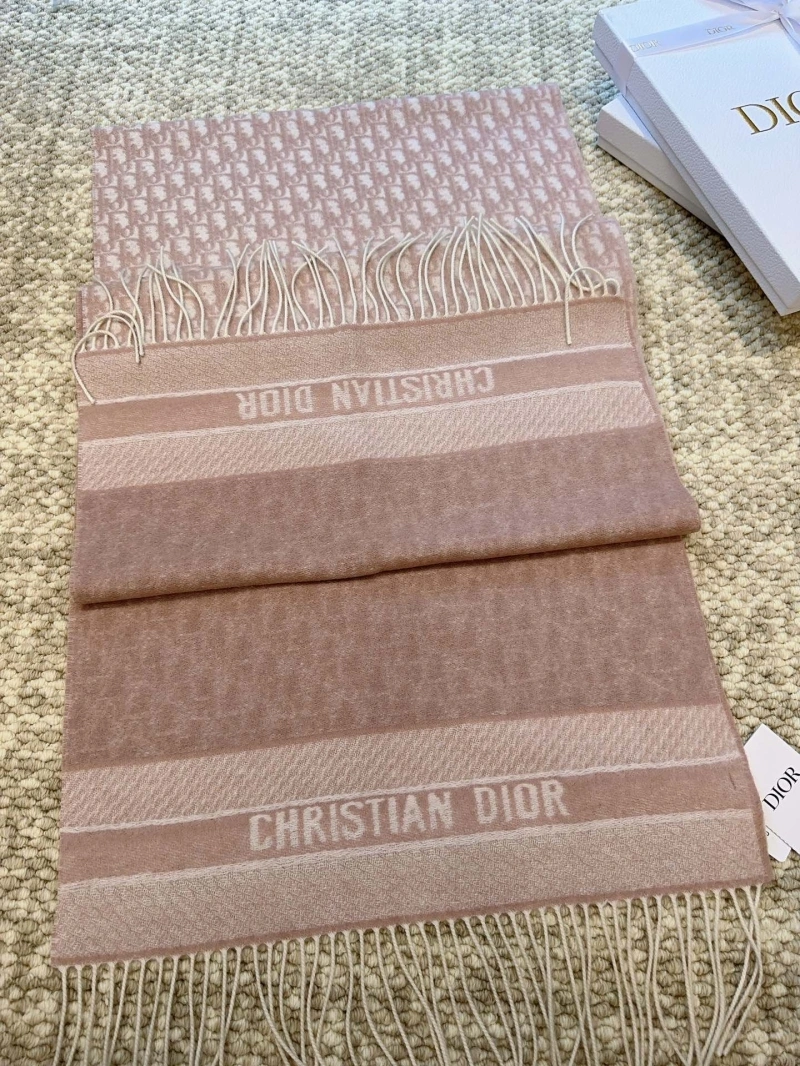 CHRISTIAN DXXR WellDesigned 276583