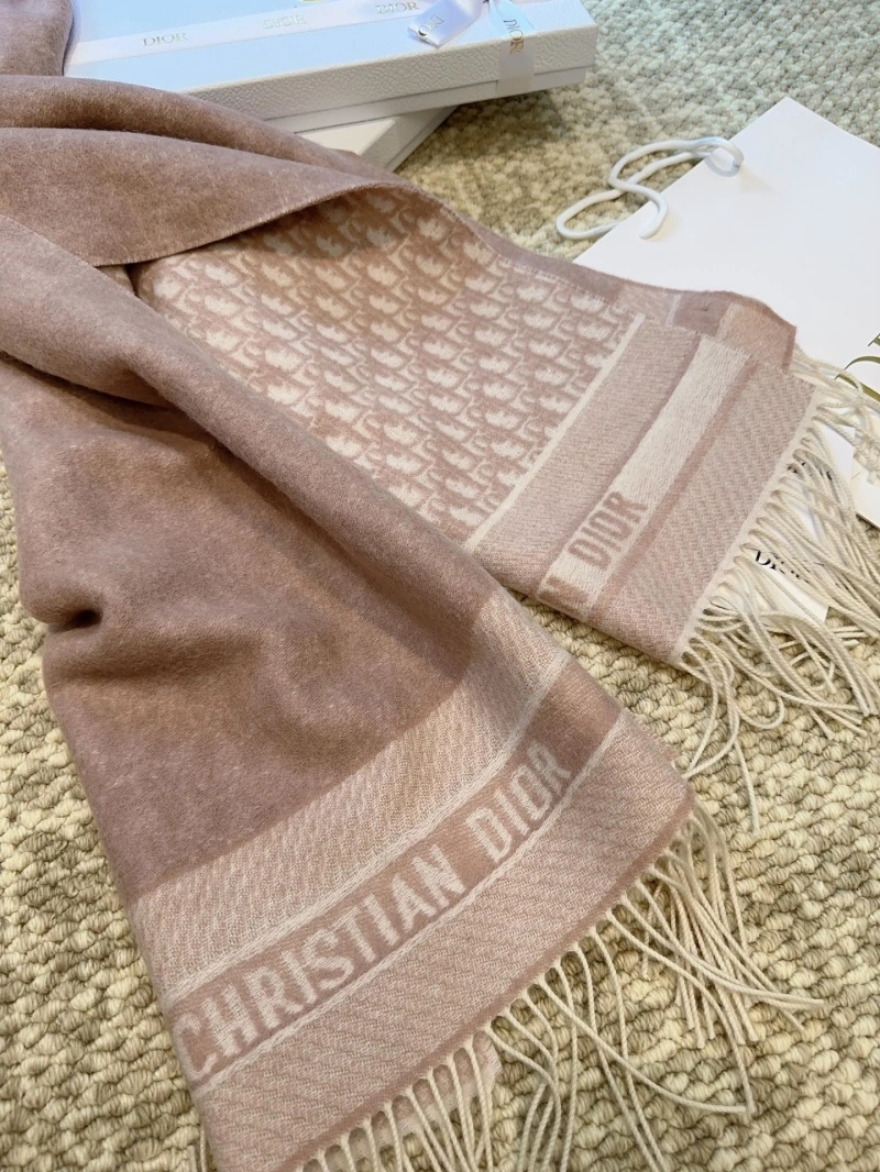 CHRISTIAN DXXR WellDesigned 276583