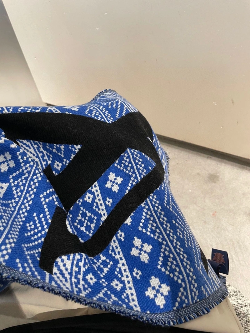 Comfortable LX 275556