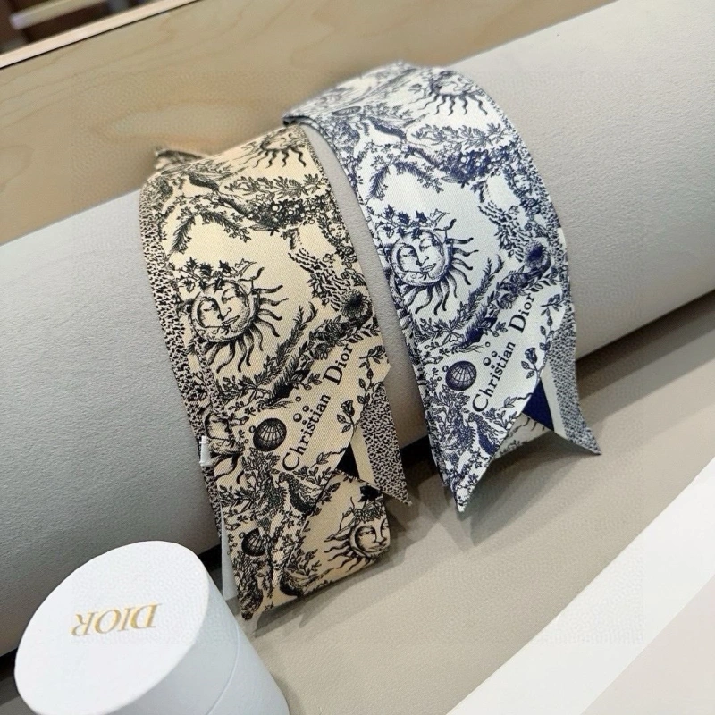 Stylish CHRISTIAN DXXR 276579