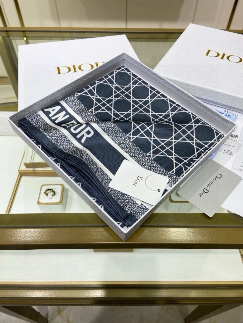 CHRISTIAN DXXR Cozy 276564