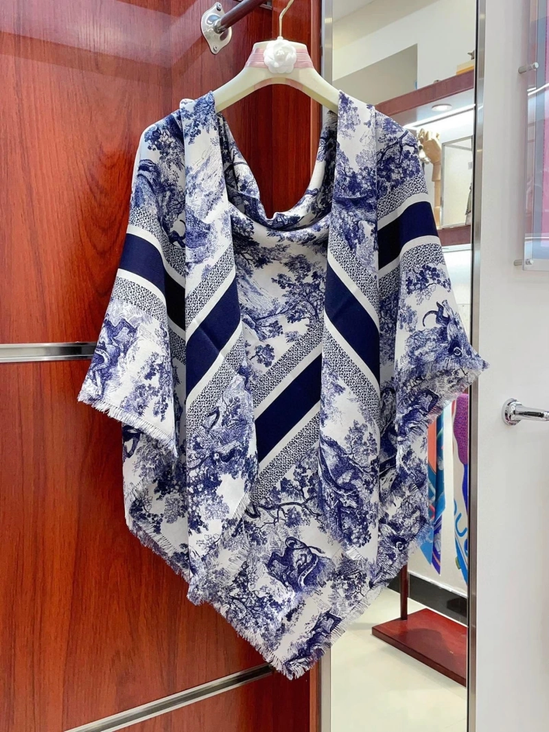 Stylish CHRISTIAN DXXR 276550