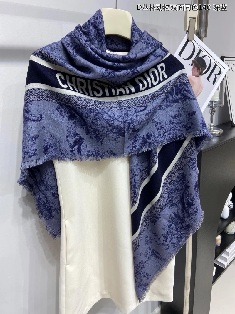 Comfortable CHRISTIAN DXXR 276537