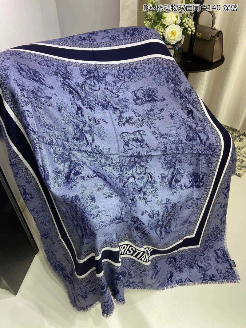 Comfortable CHRISTIAN DXXR 276537
