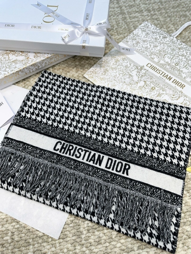 Elegant CHRISTIAN DXXR 276506