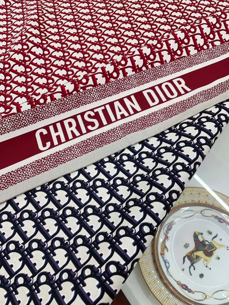 Comfortable CHRISTIAN DXXR 276439