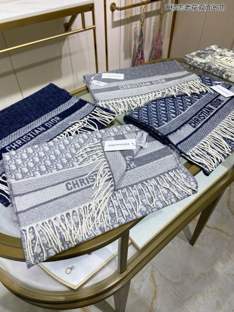UrbanStyle CHRISTIAN DXXR 276383