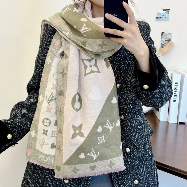 Comfortable LX 275143