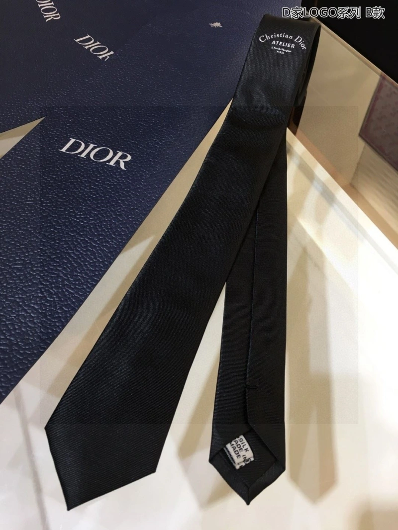 EyeCatching CHRISTIAN DXXR 279585