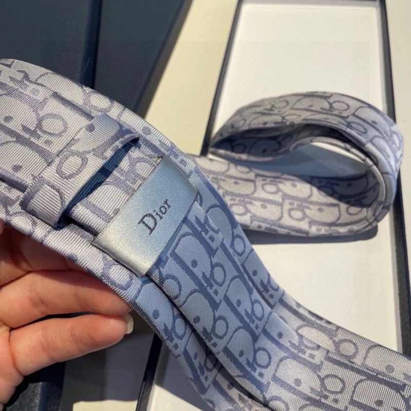 Fashionable CHRISTIAN DXXR 279573