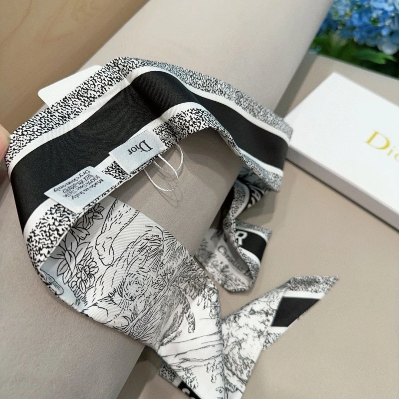 Comfortable CHRISTIAN DXXR 279577