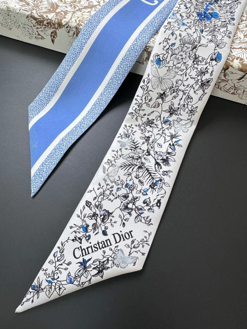 Comfortable CHRISTIAN DXXR 279568
