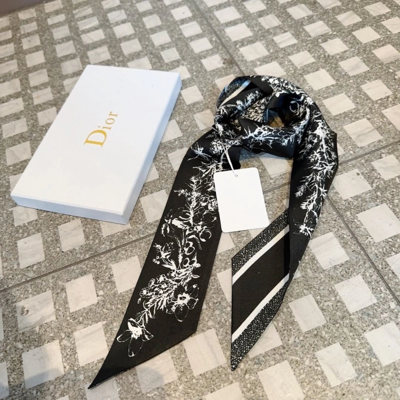 Minimalist CHRISTIAN DXXR 279562