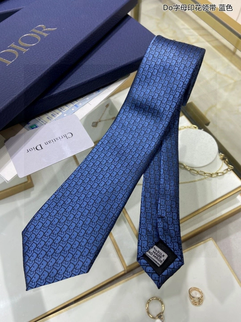 Refined CHRISTIAN DXXR 279548