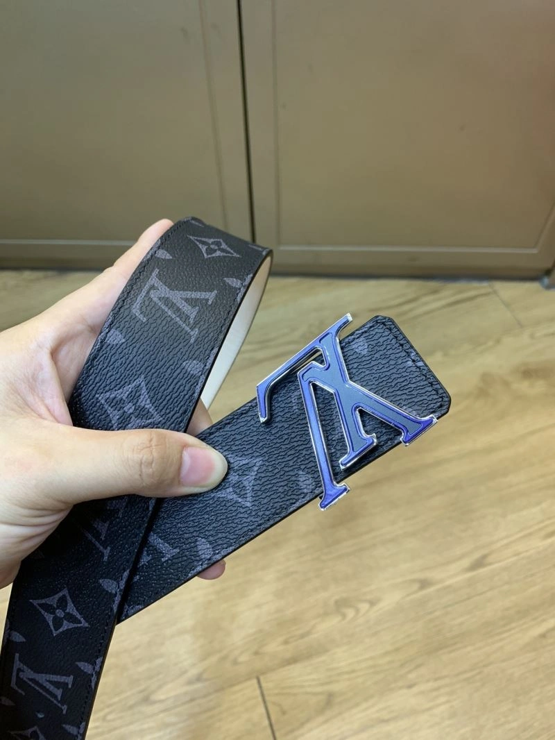 Compact LXXIS VXXTTON 247960