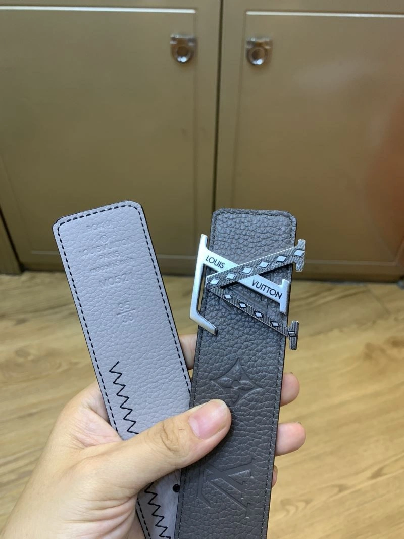ModernLook LXXIS VXXTTON 247887