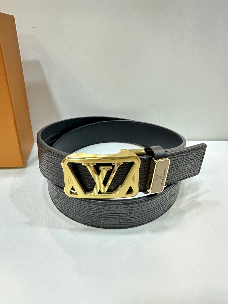 Lightweight Lxxis Vxxtton Belts 246420