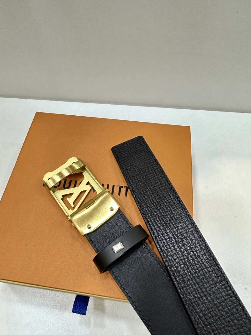 Lightweight Lxxis Vxxtton Belts 246420