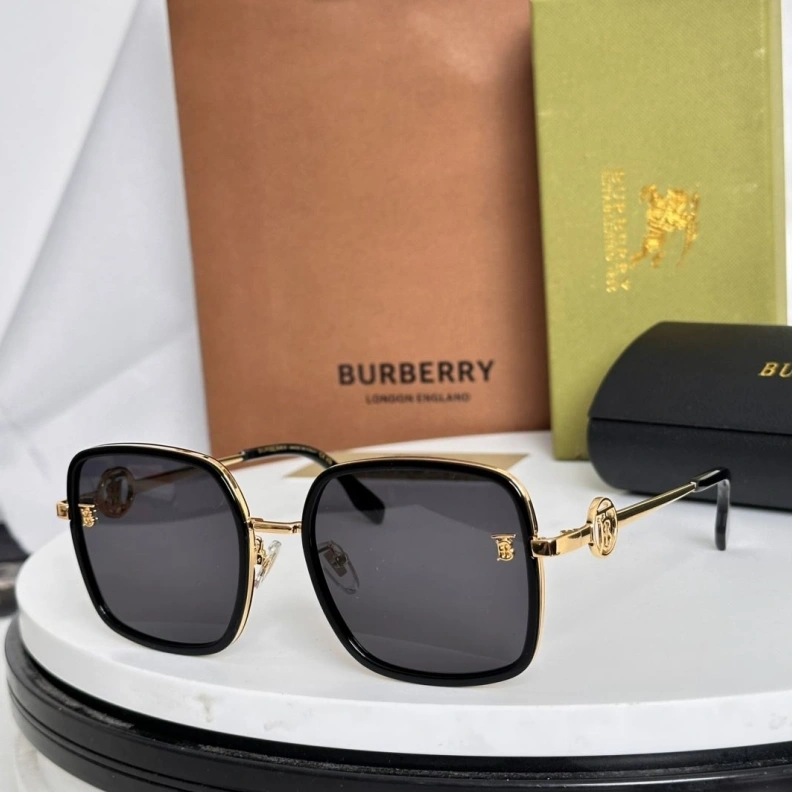 Bold Bxrbxrry Sunglasses 250056