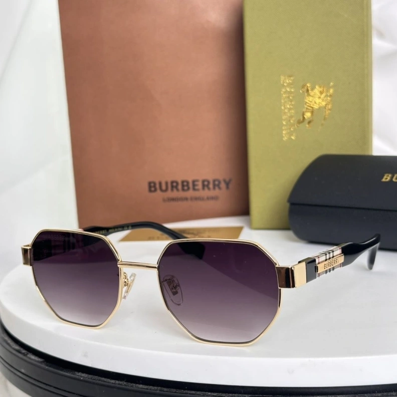 Stylish Bxrbxrry Sunglasses 250054