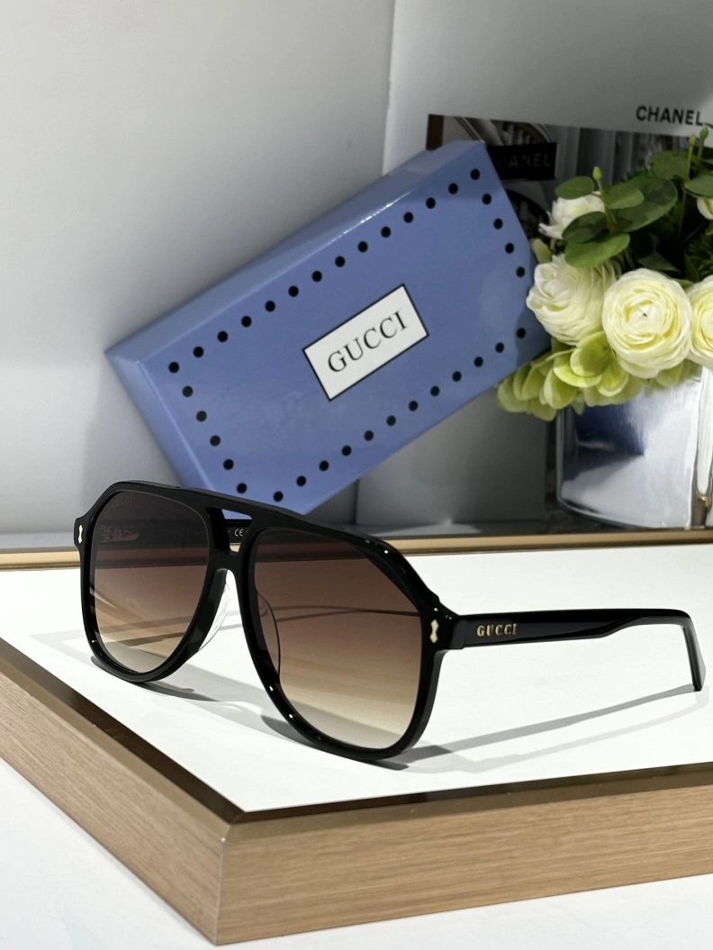 Gxccx Sunglasses Resilient 252400